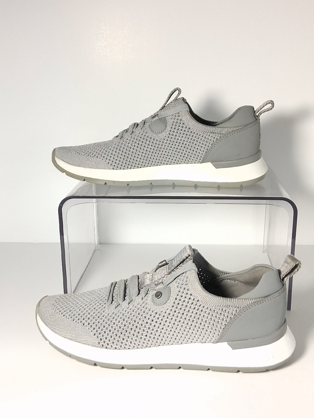 UGG Tay Sneakers. Gray. Women's Size 7.5 - Picture 3 of 16